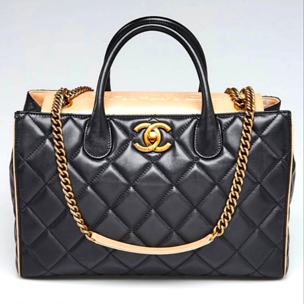 Chanel hand bag